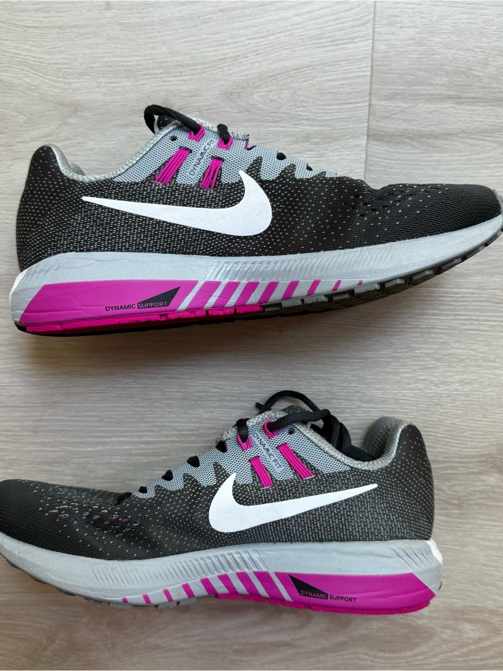Nike Structure 20 (Women’s 8)